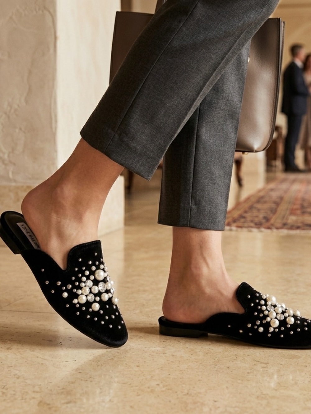 0346 - Steve Madden Black Velvet Pearl-Embellished Mule Loafers